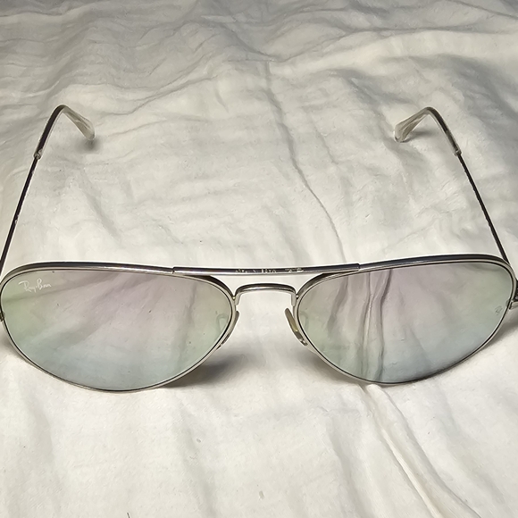 Ray-Ban Silver Aviator Sunglasses - Picture 5 of 10